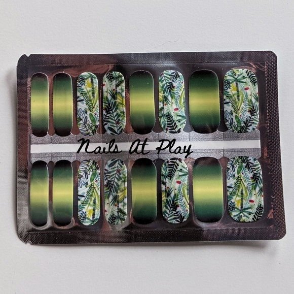 5 for $15 Nail Wraps- Botanical Green Fade - Picture 2 of 3